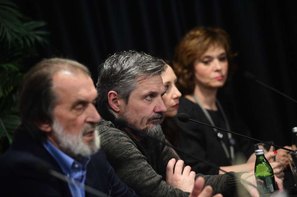2.3. Konferencija za novinare