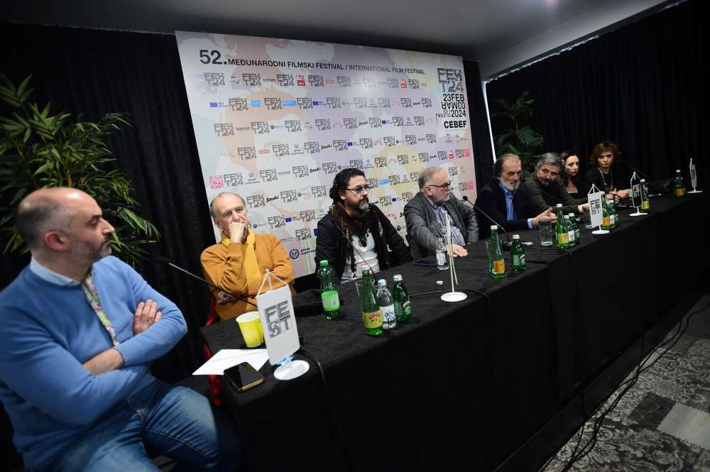 2.3. Konferencija za novinare
