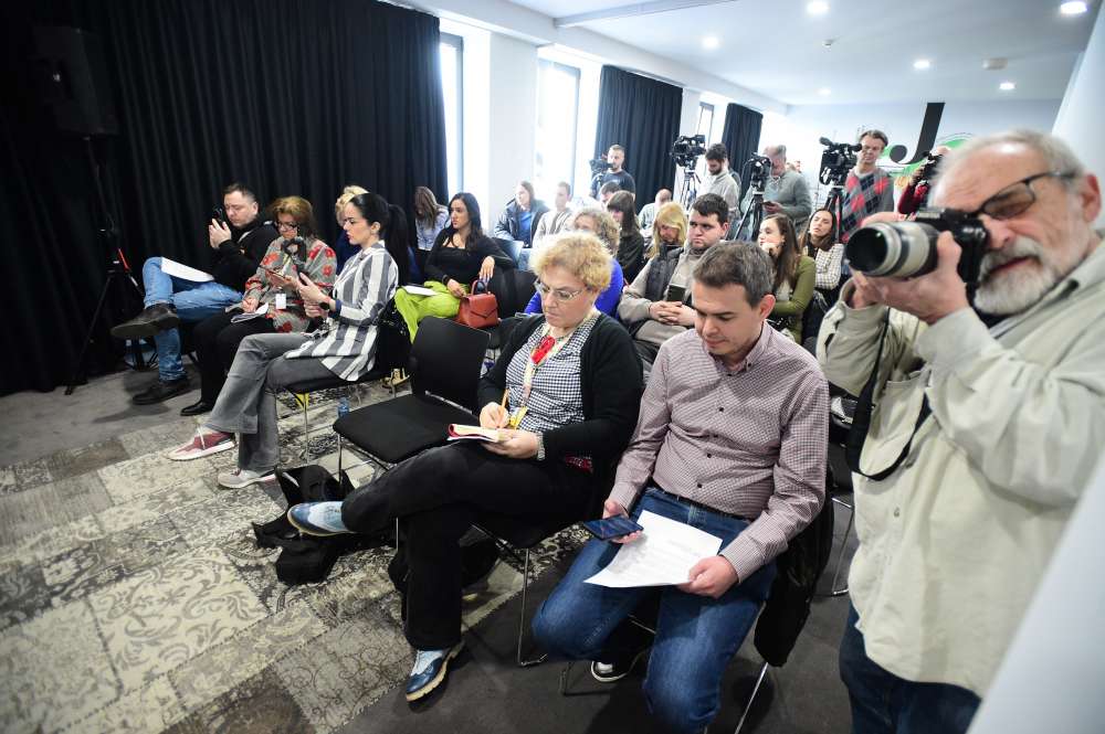 2.3. Konferencija za novinare