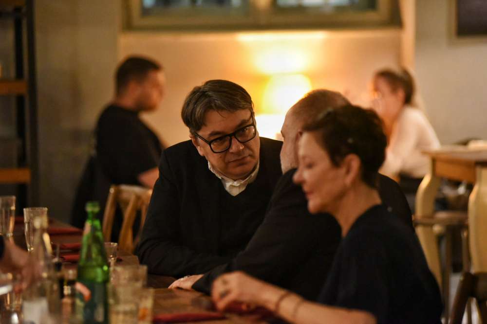 24.2. FEST u objektivu