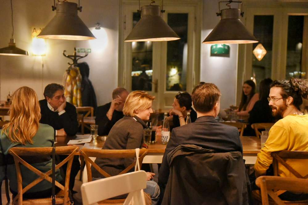 24.2. FEST u objektivu