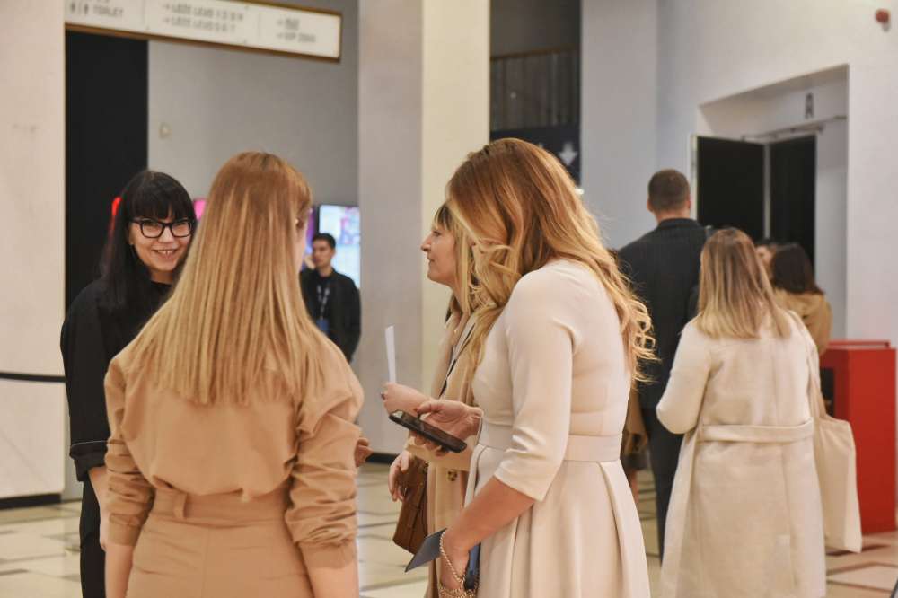 26.2. FEST u objektivu