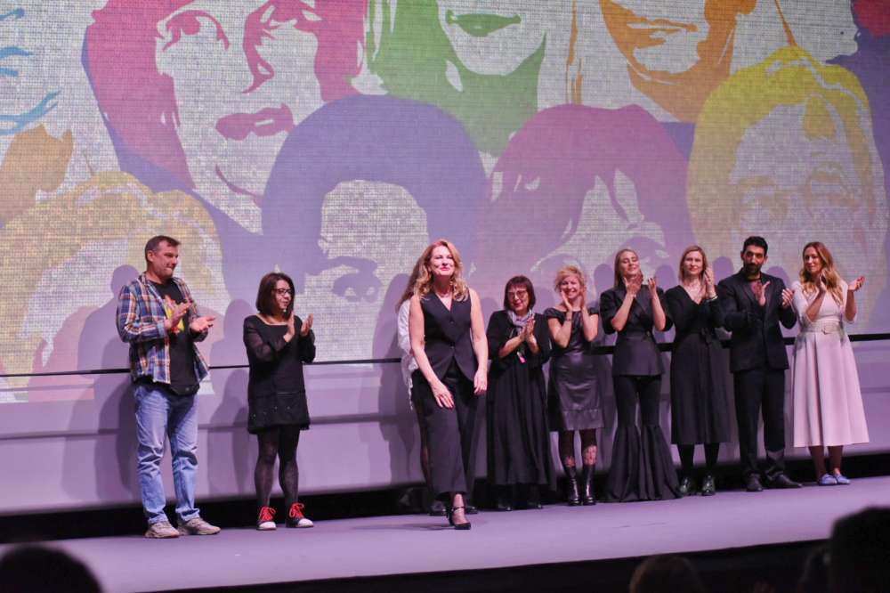 26.2. Premijera filma „Samo kad se smejem“