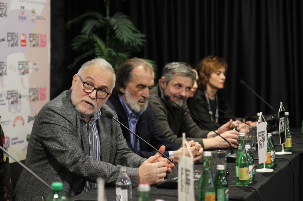 2.3. Konferencija za novinare